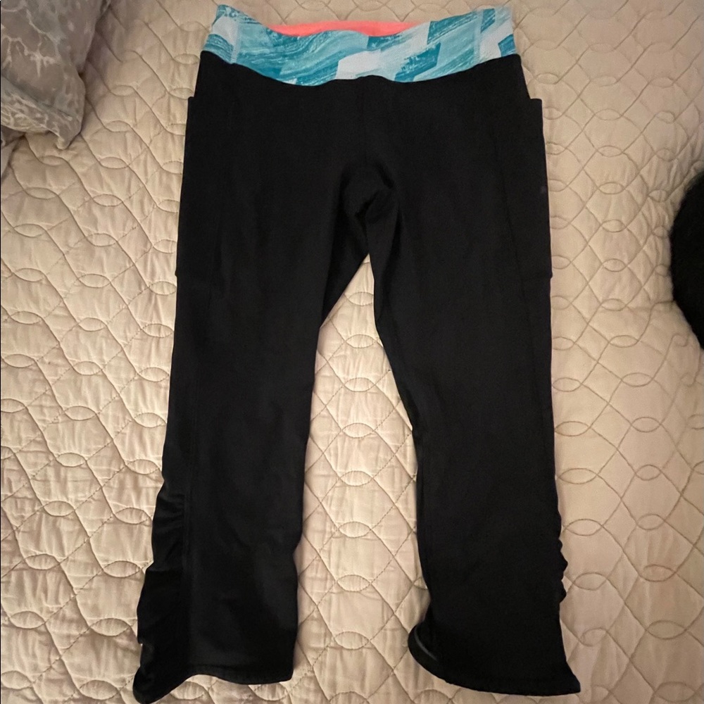 Black crop ivivva girls leggings
